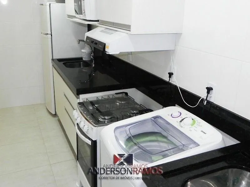 1055 - Apartamento Para Locacao Em Bombinhas - Residencial Atalanta Apto 204 B